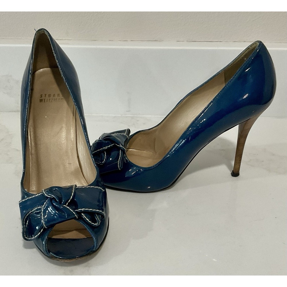 Stuart Weitzman Women's 8.5N Blue Patent Leather Peep Toe Heels Wood Bow Shoes